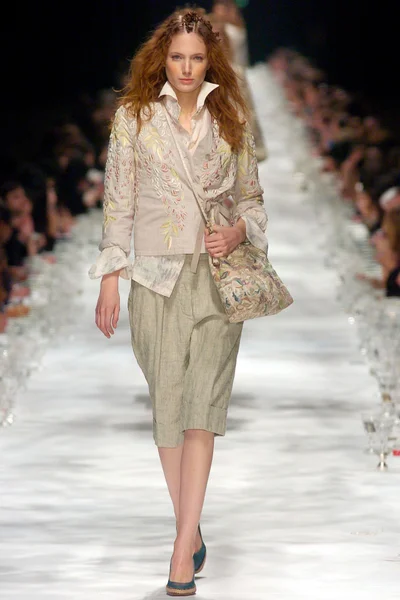 Look 13